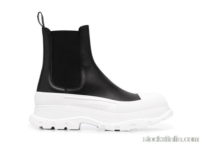 Outlet Alexander McQueen Tread Slick Chelsea Boot Black White 634617WHZ611071