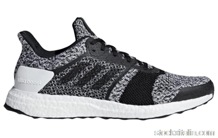 Outlet adidas Ultraboost ST Black White CM8273